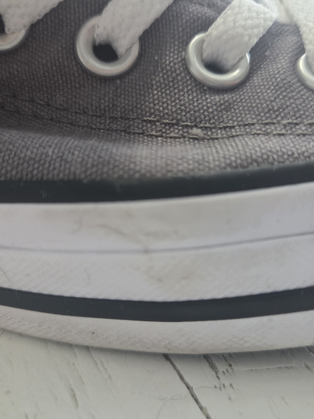 Converse Womens Chuck Taylor All Star Low Top Sneakers in Gray. - Picture 10 of 10